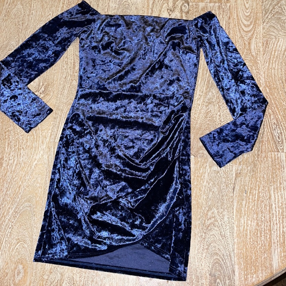 MOD Off Shoulder Blue Velvet Dress Small